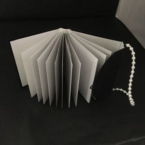 Photo album  Mini “Purse” w/ Faux Pearl NWT